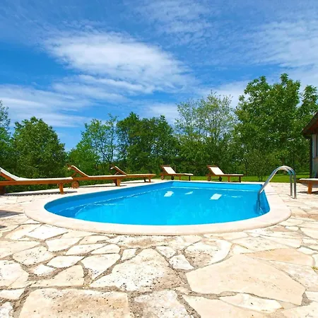 Holiday home Mit Privatpool Fuer 12 Personen Ca 120 Qm In Jakovici, Istrien Binnenland Von Istrien *